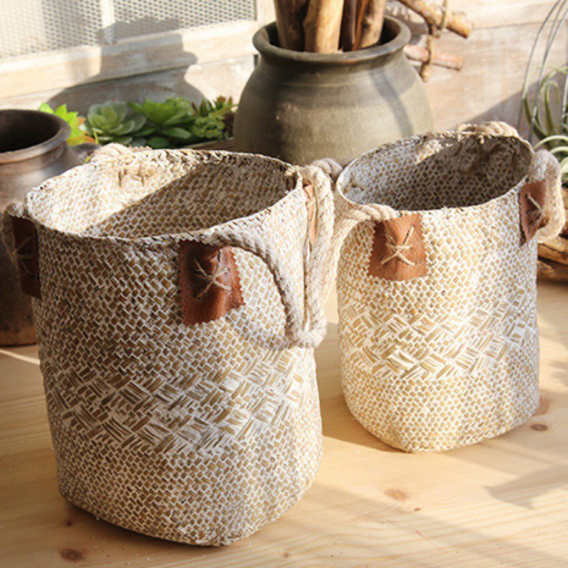 Hand woven basket flower basket basket rattan.