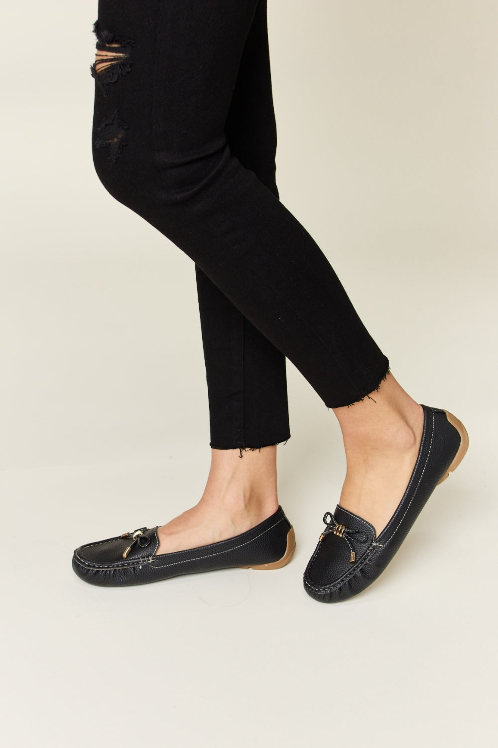 Forever Link Slip On Bow Flats Loafers.