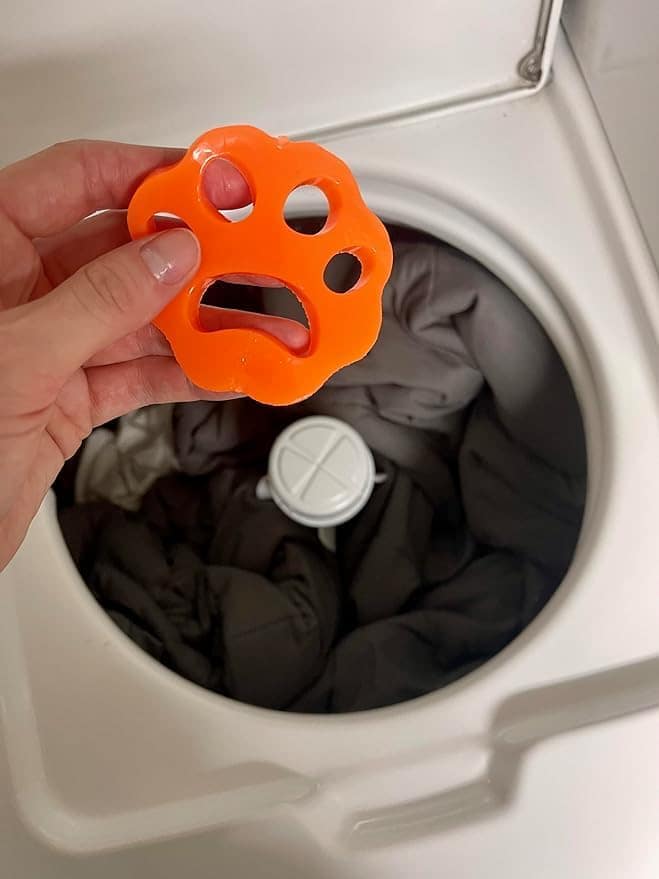 Modern Pet Hair Remover for Laundry, Comes with 4 in a Pack, Reusable - Life's Fun Treasures