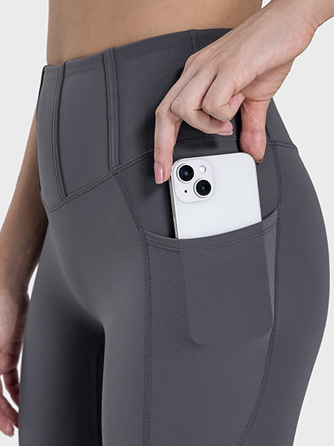 Millennia Pocketed High Waist Active Leggings.
