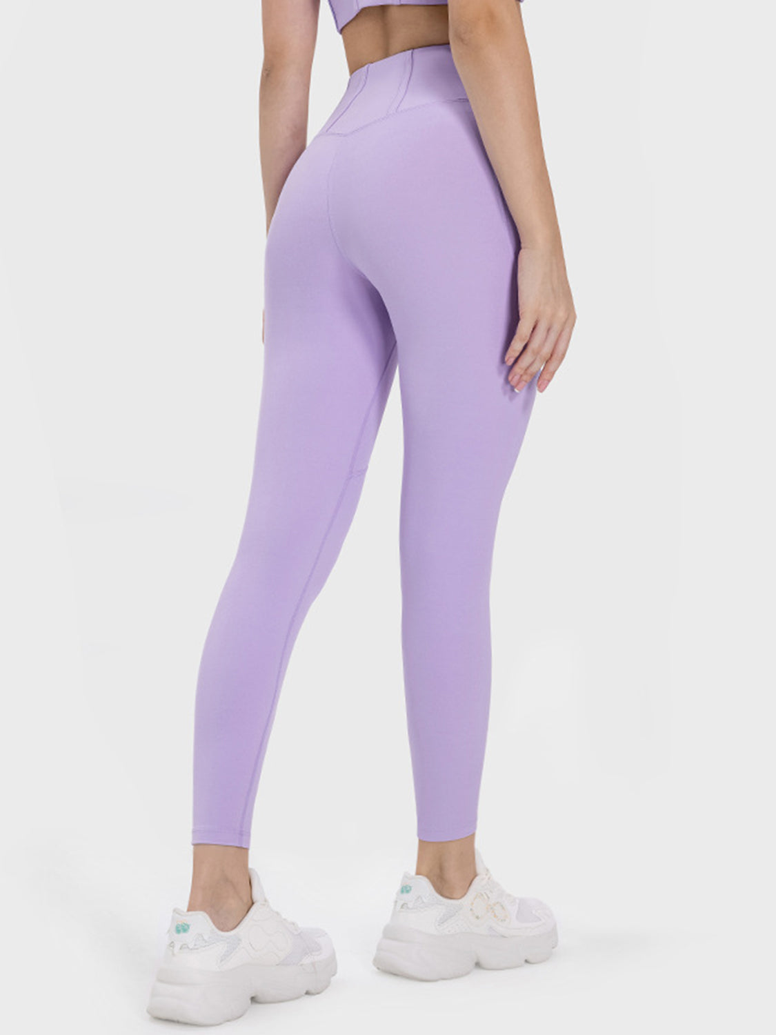 Millennia Pocketed High Waist Active Leggings.
