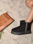 WILD DIVA Round Toe Platform Boots - Life's Fun Treasures